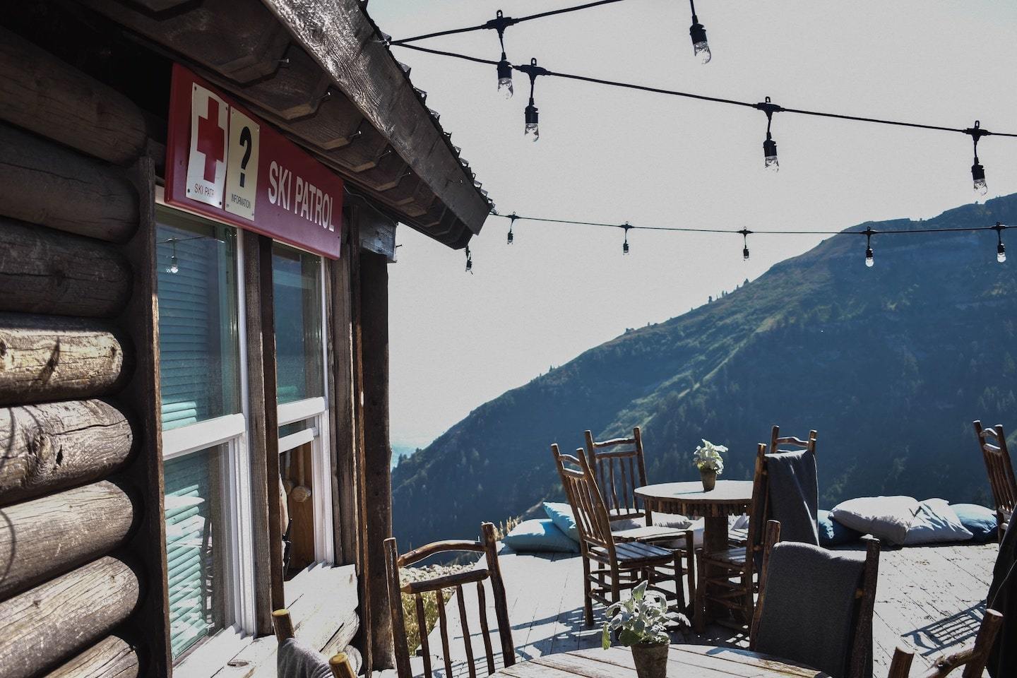 ski lodge on snowy mountain