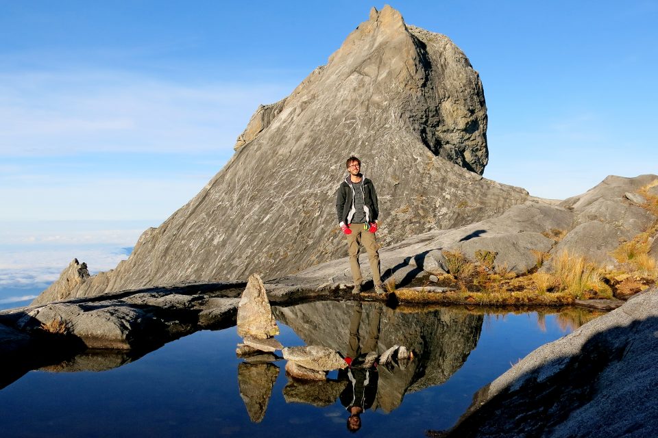 trekking mount kinabalu