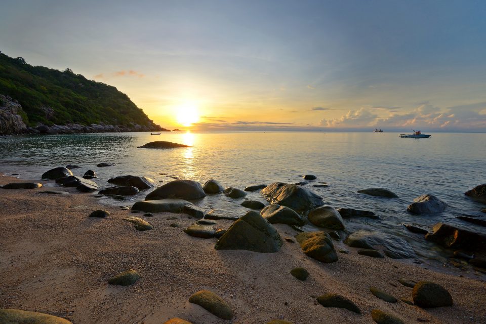 Ao Leuk beach in Koh Tao