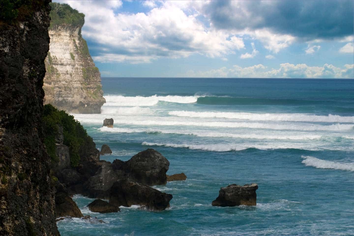 uluwatu beach